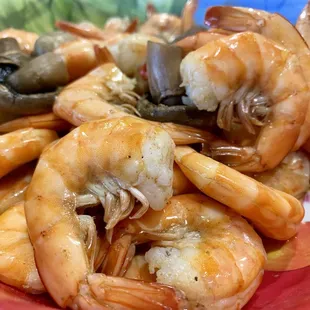 Shrimps and mushroom.  Bomb!!