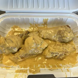 the Rockville Centre location. I got one napkin with these messy wings. Do they even look appetizing ? Terrible