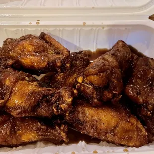 food, bbq wings, fried chicken wings, chicken wings and fried chicken, poultry, chicken wings, chicken, bbq chicken, fried chicken