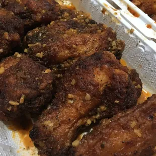 breaded hot and spicy garlic wings
