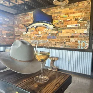 Great little place to have an adult beverage. Friendly staff, games and great decor.