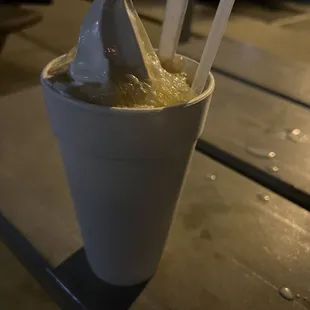 Root beer float