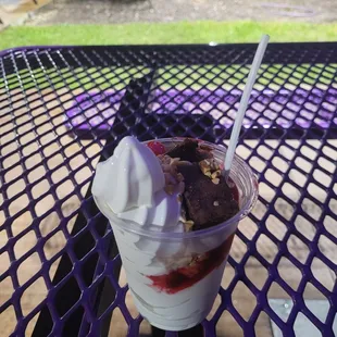 Brownie sundae