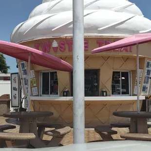 Ice cream stand