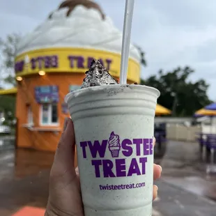 Oreo mint twirl.  Small size.