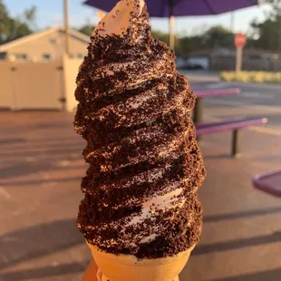 Vanilla ice cream with Oreo crumble