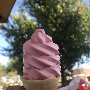Strawberry ice cream