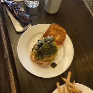 Two8Two Burger w/ fries