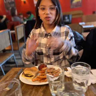 Kid's Mini-Cheeseburger Meal