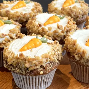 food, cupcakes, dessert