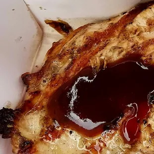 Even in this photo you can see, it looks like this chicken sat out in the rain!!! And this was how it was given to me ( minus the sauce)...