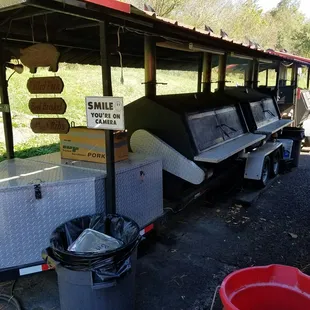 a bbq with a grill in the back