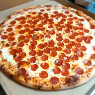 GIANT 28" PIZZA!!!