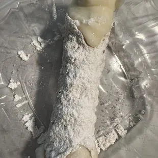 Delicious cannoli