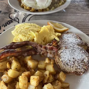 French Toast plate. They made it crispy just like I like it!