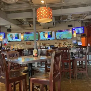 Two Bucks Avon / inside