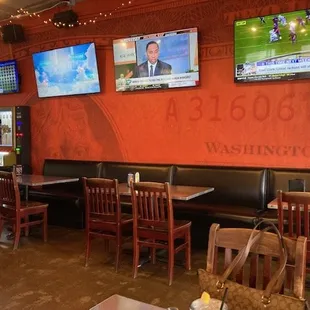 Two Bucks Avon / inside