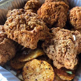 Chicken &amp; seasoned round fries