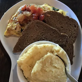 Kickin' Chicken Omelet