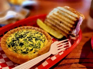 Big Red’s Cafe