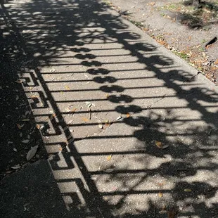 Cool fence design