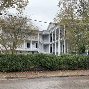 1410 Jackson Avenue: Buckner Mansion where Miss Robichaux&apos;s Academy was filmed (Dec 2022)
