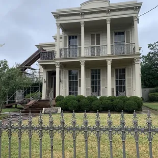 1420 First Street: The home where NFL football stars Eli &amp; Peyton Manning grew up (Dec 2022)