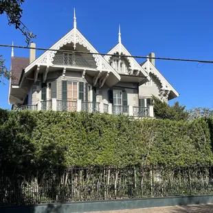 Garden district house