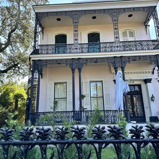 Garden District tour stop