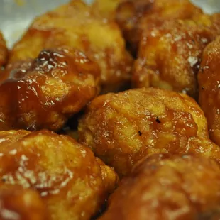 a pile of fried food