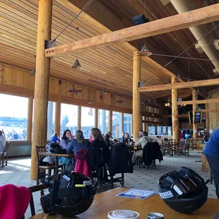 You need a reservation to dine here