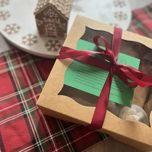 Mini Gingerbread House Decorating Kits