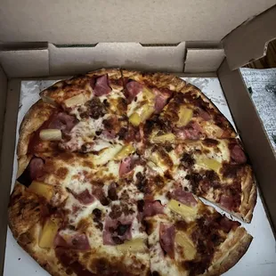 Single Round Hawaiian Pizza