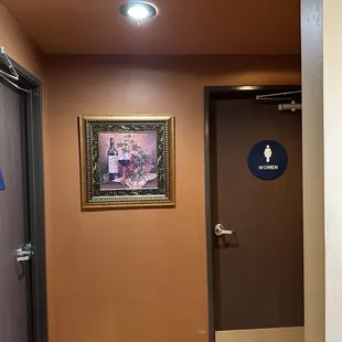 Single men&apos;s and women&apos;s restrooms. Make sure you use the restroom or you may have to wait a bit.