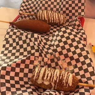 Mozzarella sticks, corn dog