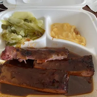 Ribs, cabbage and Mac n cheese