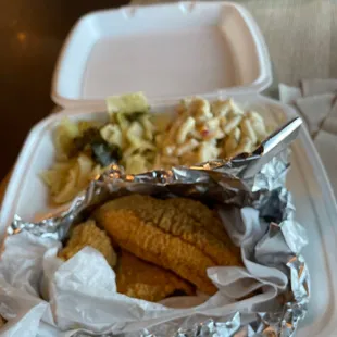 ows a tray of food