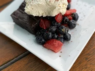 Sam & Maggie's Dockside Grill