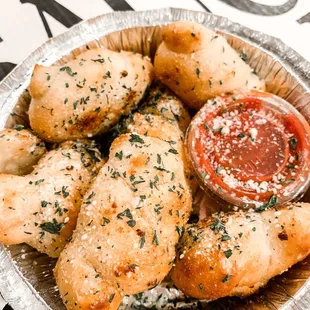 6 Garlic Knots - Six