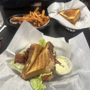 BLT