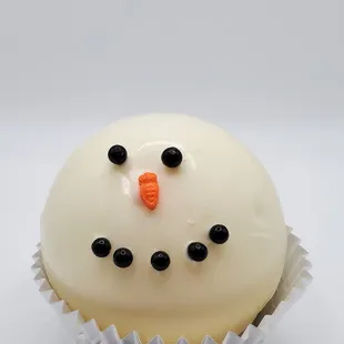 a frosted snowman