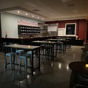 wine tasting room