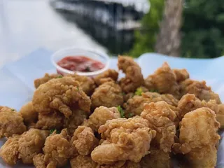 Toucan’s Lakefront Restaurant