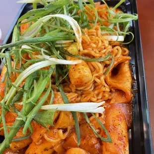 Ra-bokki (Ramen Duckbokki)