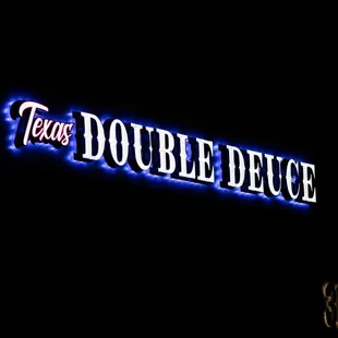 Easy to find right off I-35 and Hidden Creek Parkway!