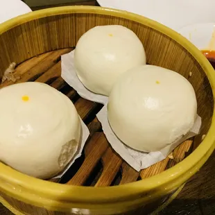 Custard buns