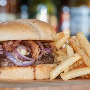 Bacon Balsamic Blue Cheeseburger