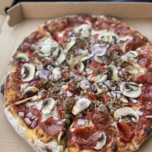 Pep,sausage,mushroom,onion