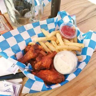 Wings &amp; fries