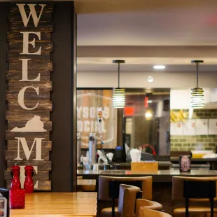 sushi and sashimi, interior